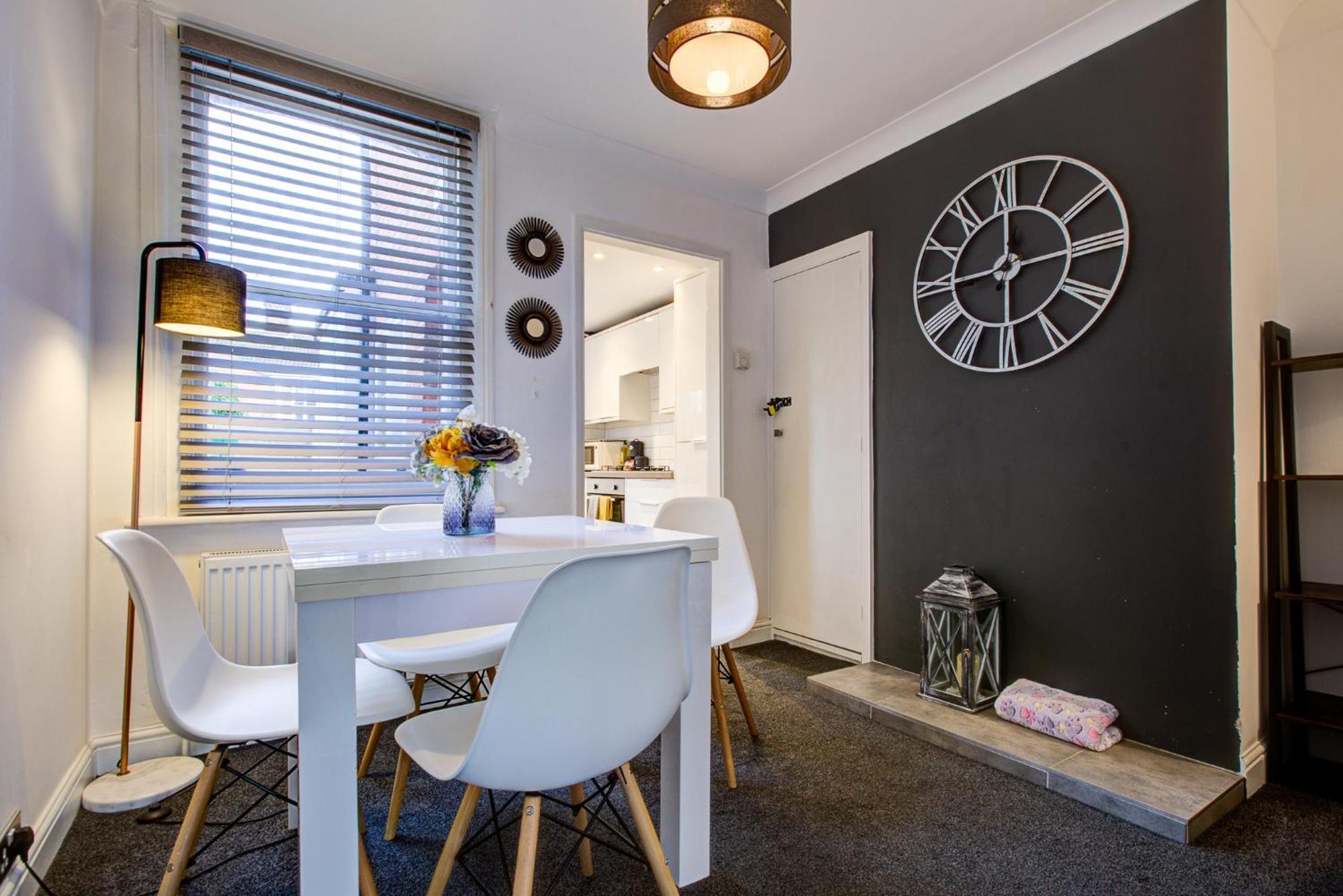 'Number 11' Central Colchester - Super Convenient 2 X Double Bed 1 X Single Bed Cottage Plus Office & Garden, 8 Min Walk Nth Station & Town Ctr, 2 Min Walk Local Shops & Restaurants Экстерьер фото